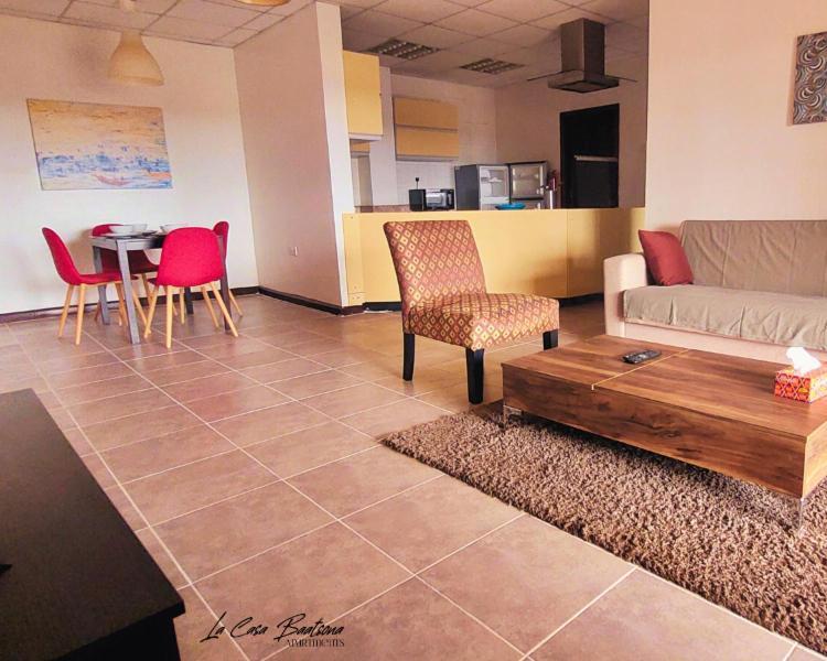 La Casa Baatsona Apts Sakumono Exteriör bild