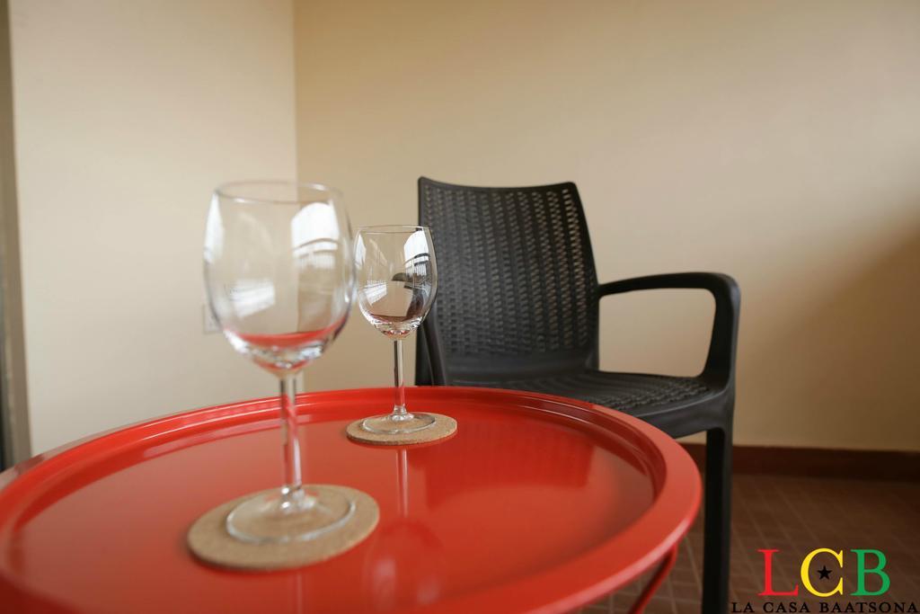 La Casa Baatsona Apts Sakumono Exteriör bild