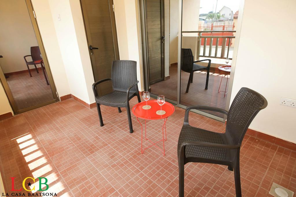 La Casa Baatsona Apts Sakumono Exteriör bild