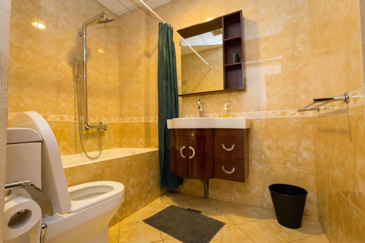 La Casa Baatsona Apts Sakumono Exteriör bild